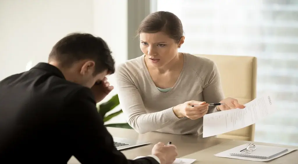 Estou sofrendo retaliação no trabalho? Conheça os sinais da retaliação